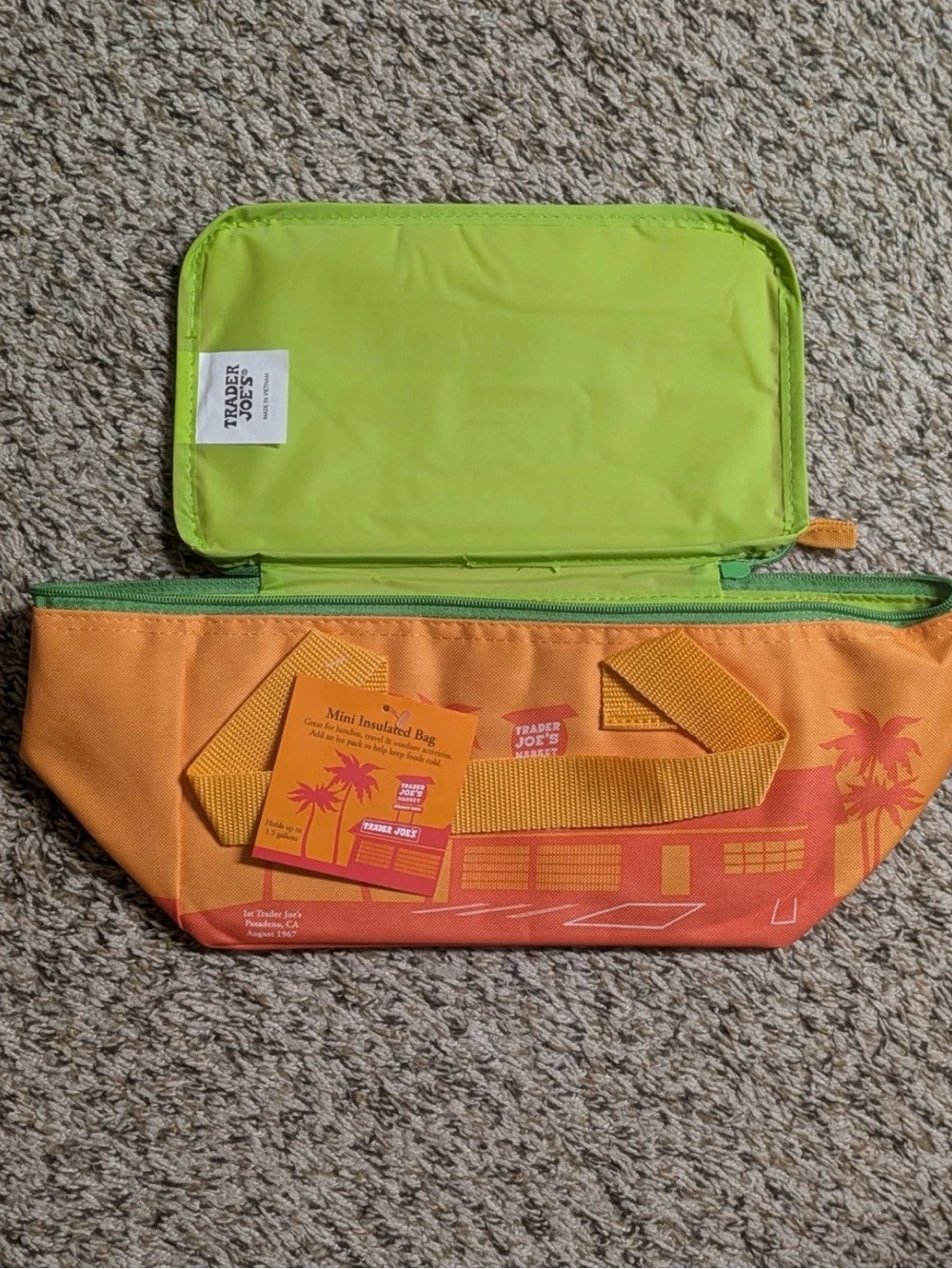 Brand New Trader Joe's Bag Mini Insulated Tote Bag Orange & Green with tags